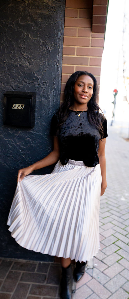 SHORT SLEEVE CREW NECK VELVET TOP