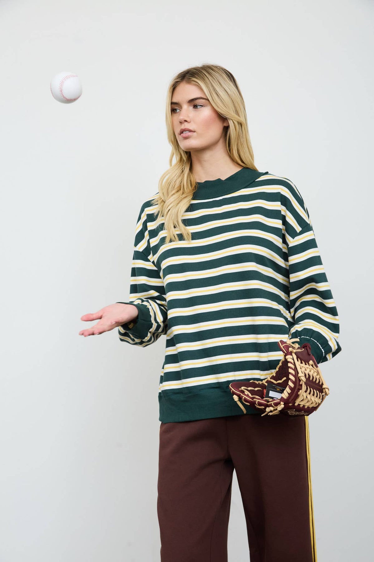 CONTRAST WIDE NECK LONG SLEEVE STRIPE KNIT TOP