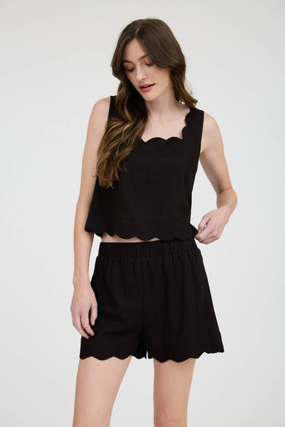 SQUARE SCALLOP TRIM SLEEVELESS WOVEN TOP
