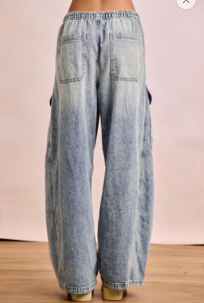 Baggy relaxed fit barrel jeans