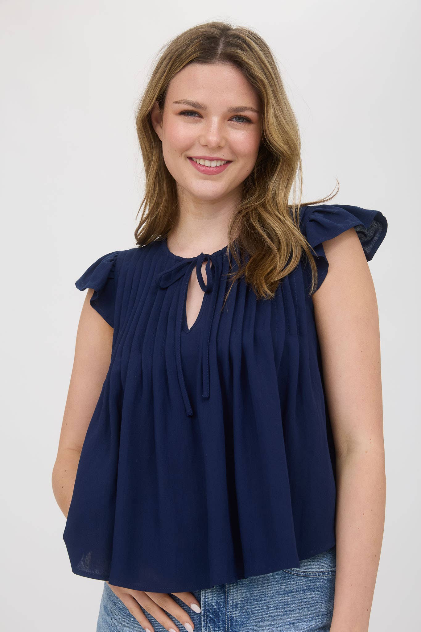 FRONT TIE PLEATED RUFFLE SLEEVE BLOUSE
