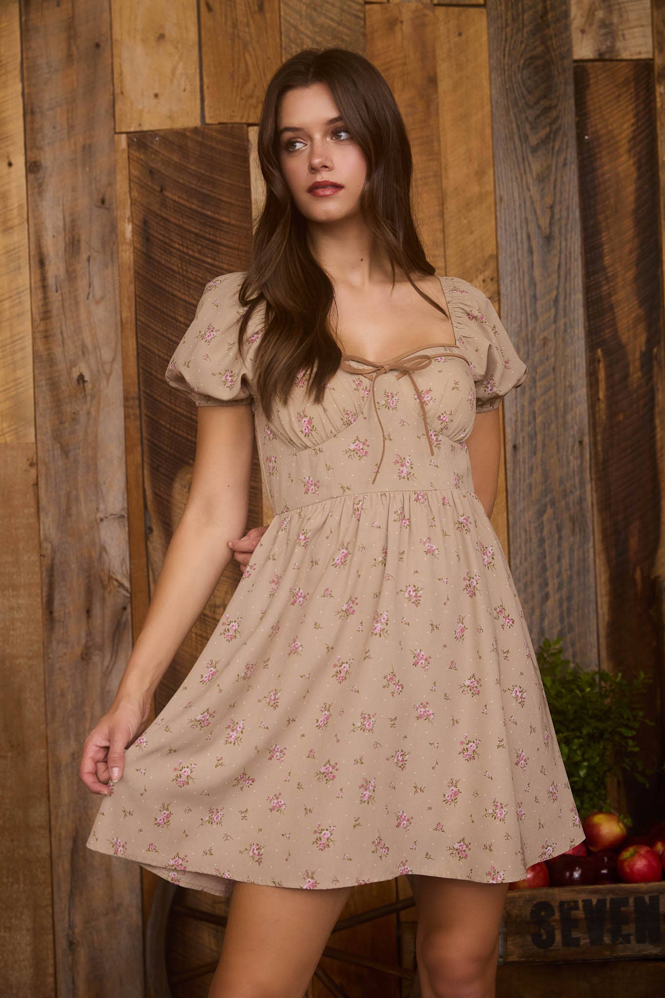 FLORAL SWEETHEART FRONT TIE MINI DRESS