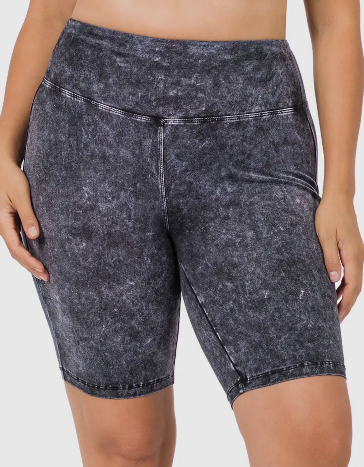 Mineral wash biker shorts-plus