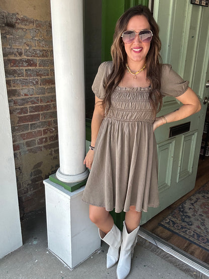 WASHED SMOCKED SHORT PUFF SLEEVE MINI DRESS