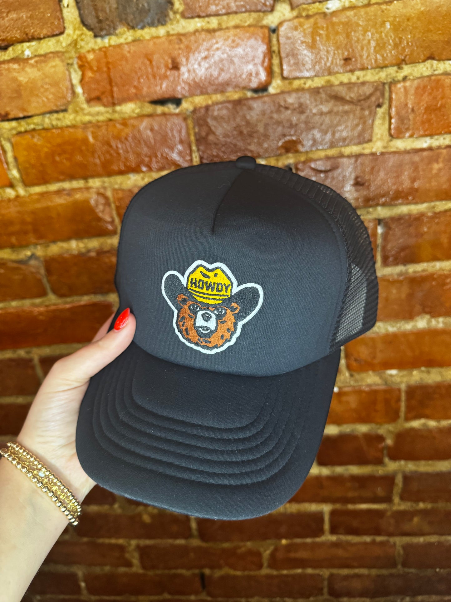 Howdy bear trucker hat