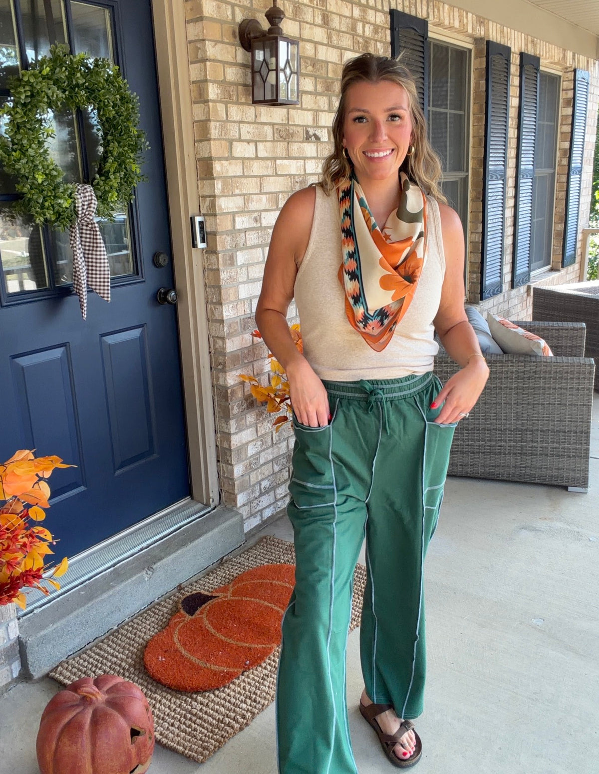 Contrast stitch sweatpants with pockets