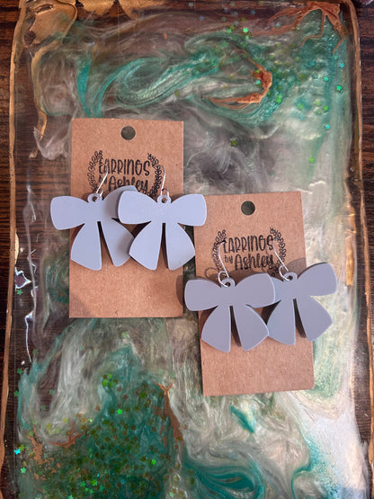 Acrylic bow earrings