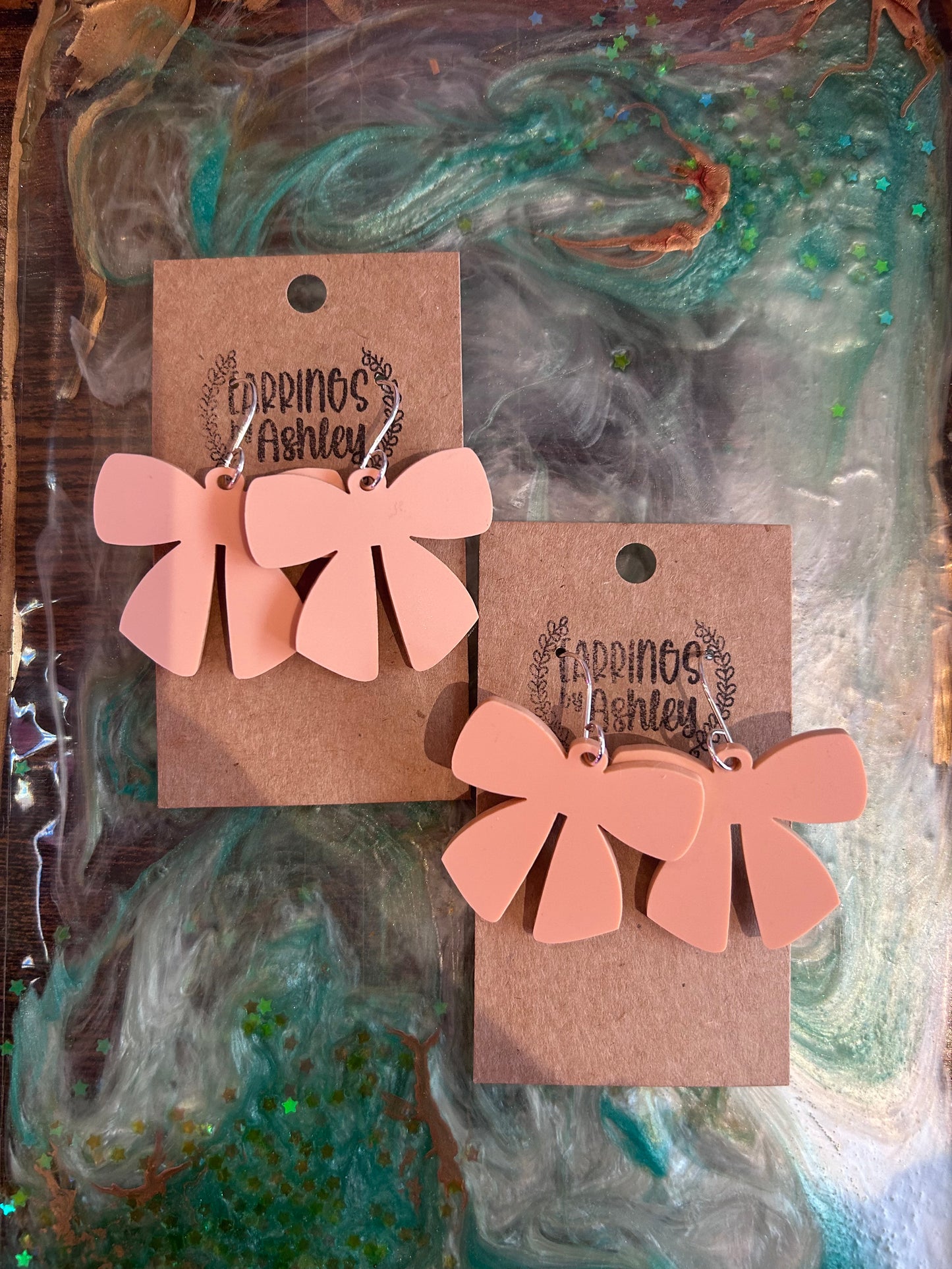 Acrylic bow earrings
