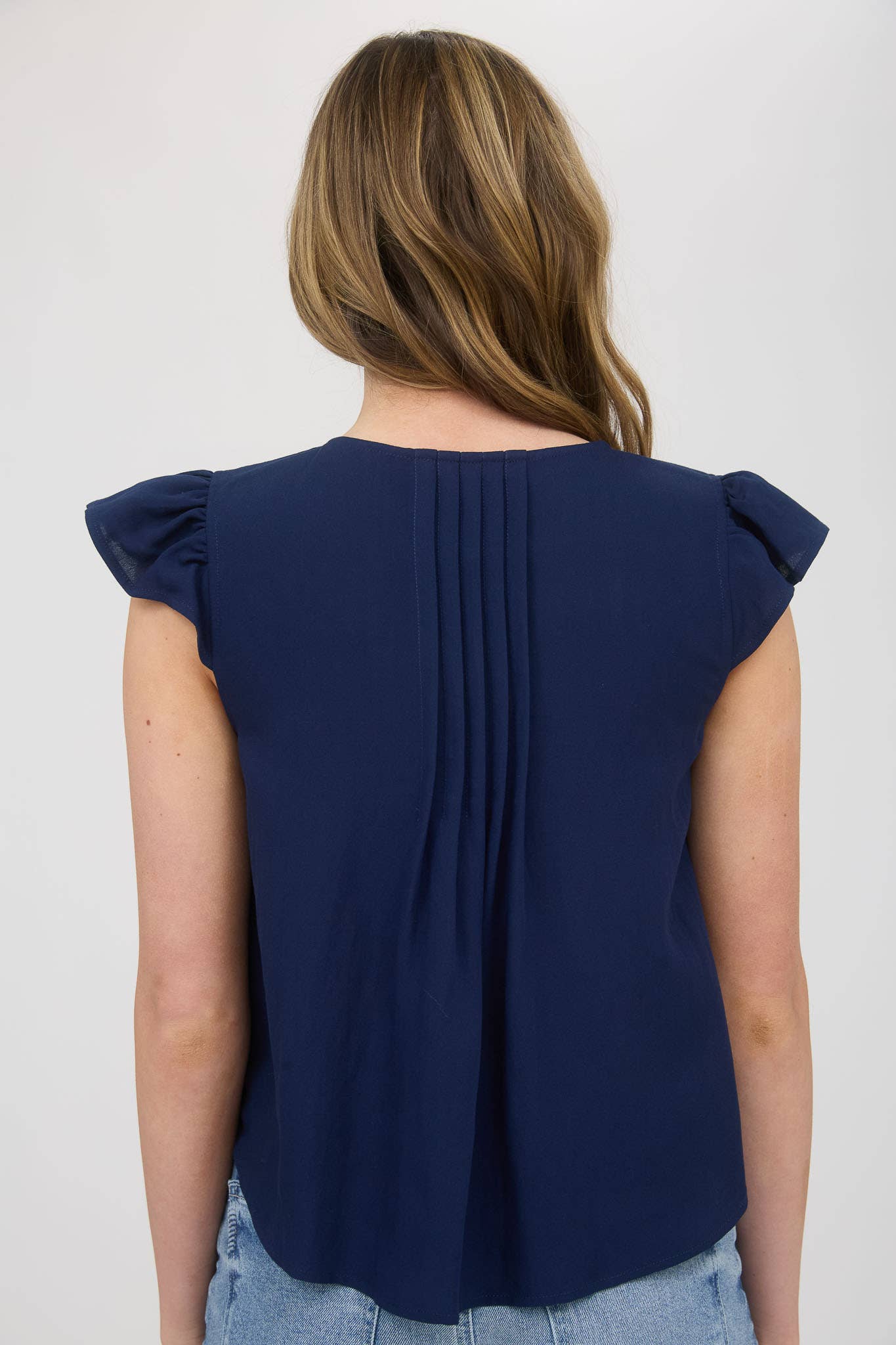 FRONT TIE PLEATED RUFFLE SLEEVE BLOUSE